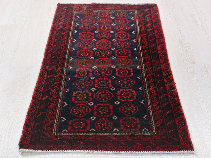 2' 1" x 4' 2"