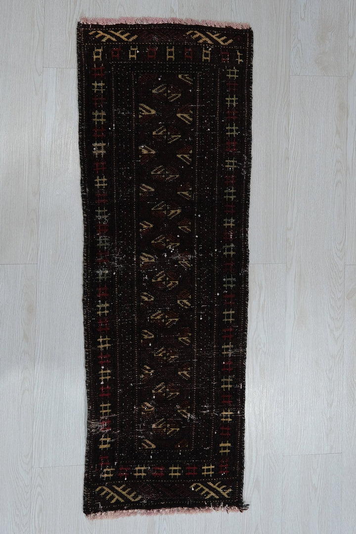 1'4" x 3'8"