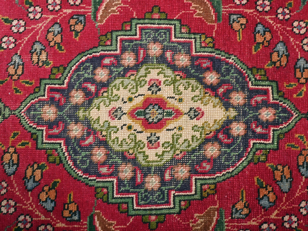 2' 11" x 4' 6"