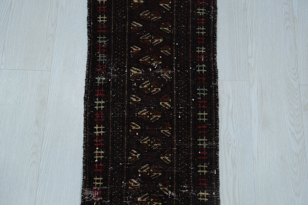 1'4" x 3'8"
