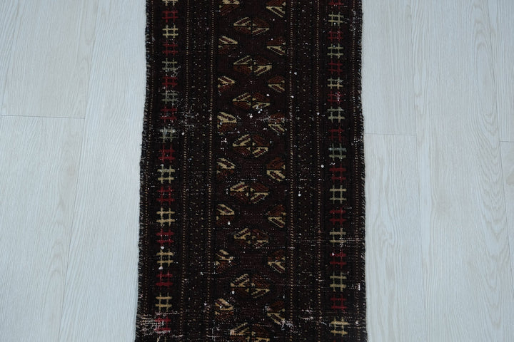 1'4" x 3'8"