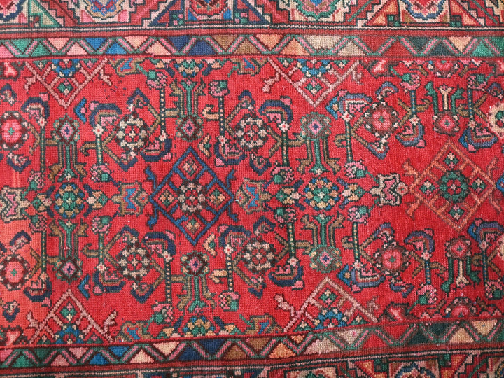 2' 10" x 13' 4"