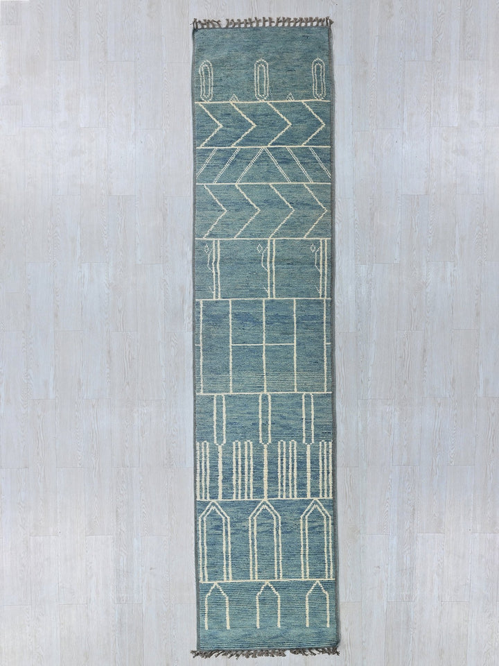 2' 6" x 13' 9"