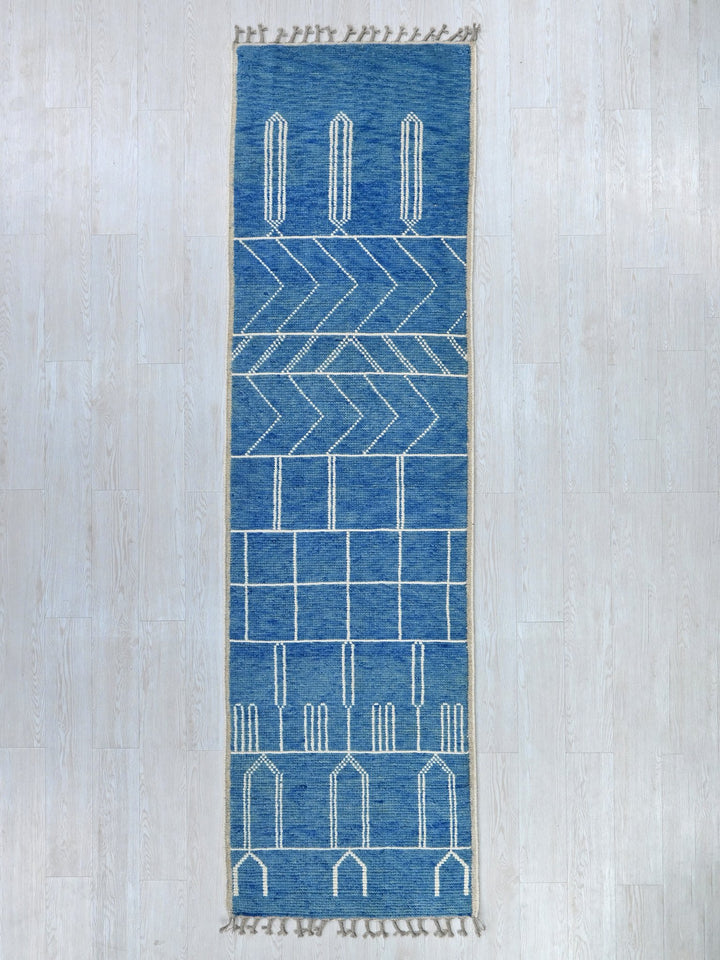 2' 7" x 10' 2"