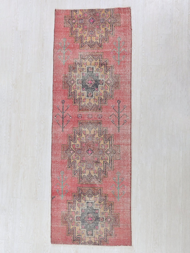 2' 8" x 8' 2"