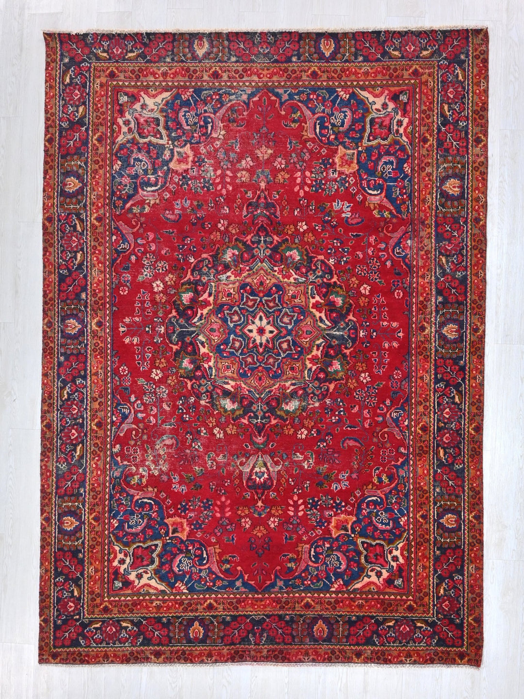 5' 11" x 8' 9"