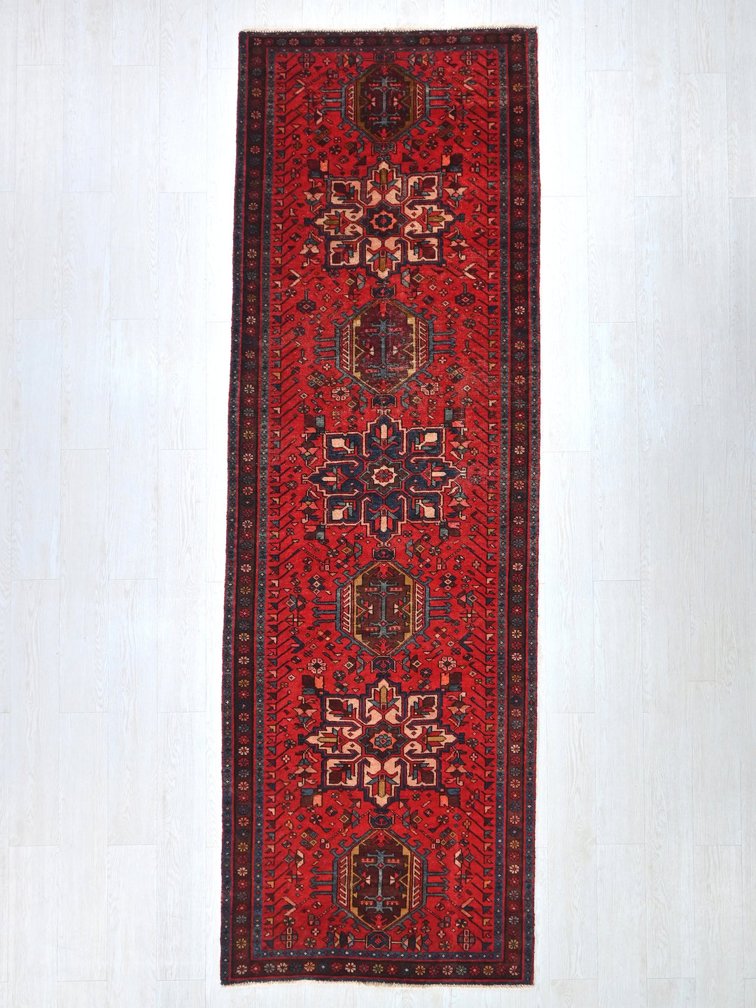 3' 3" x 10' 11"