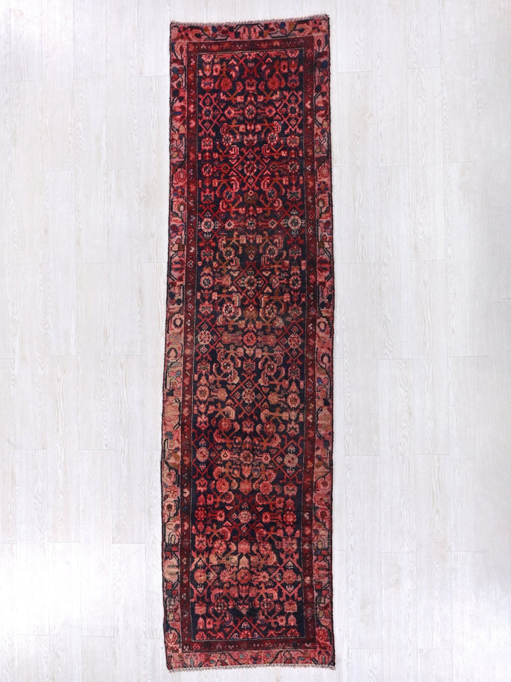 2' 6" x 10' 1"