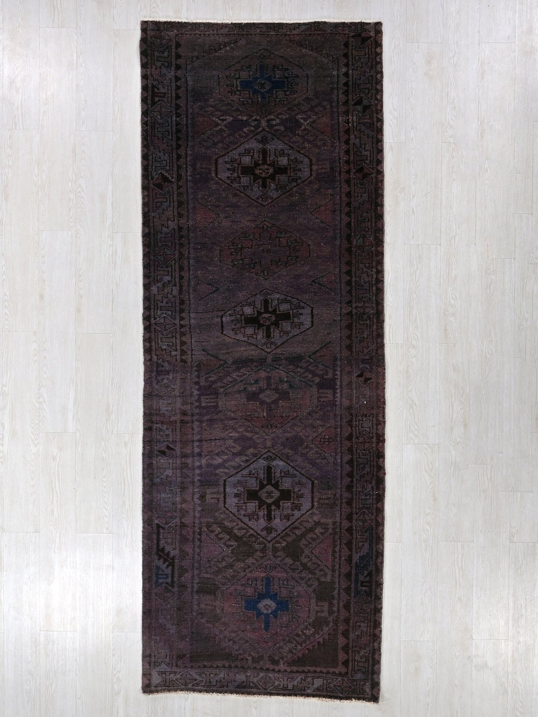 3' 3" x 10' 0"