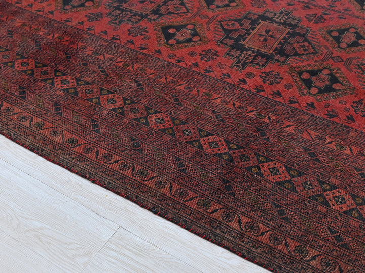 9' 10" x 12' 1"