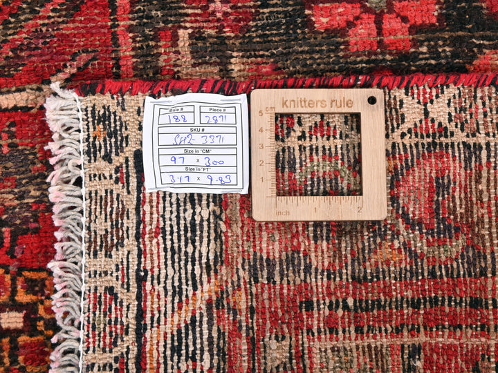 3' 2" x 9' 10"