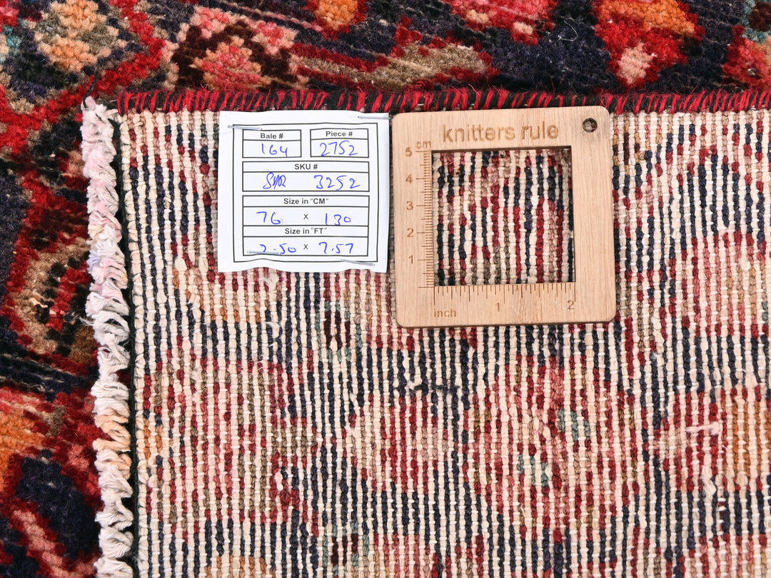 2' 6" x 4' 3"