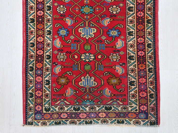3' 2" x 12' 10"