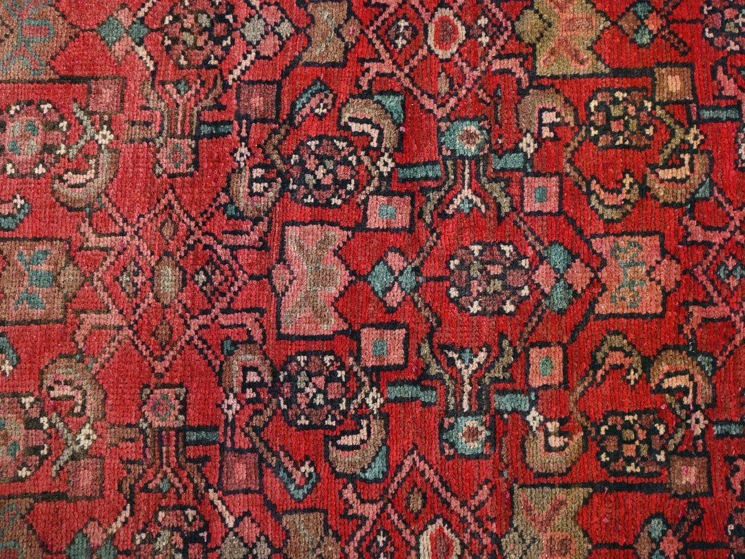 2' 4" x 9' 3"
