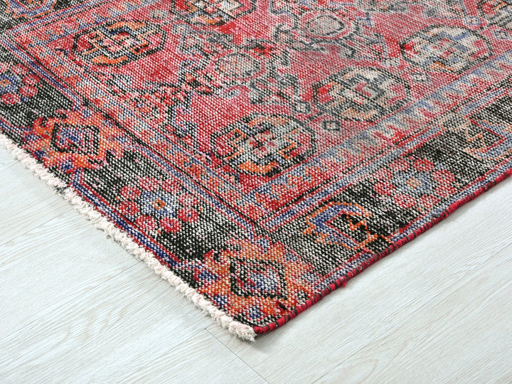 3' 1" x 10' 0"