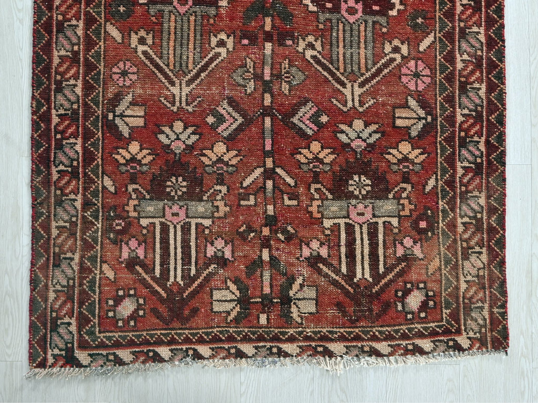 3' 2" x 9' 3"