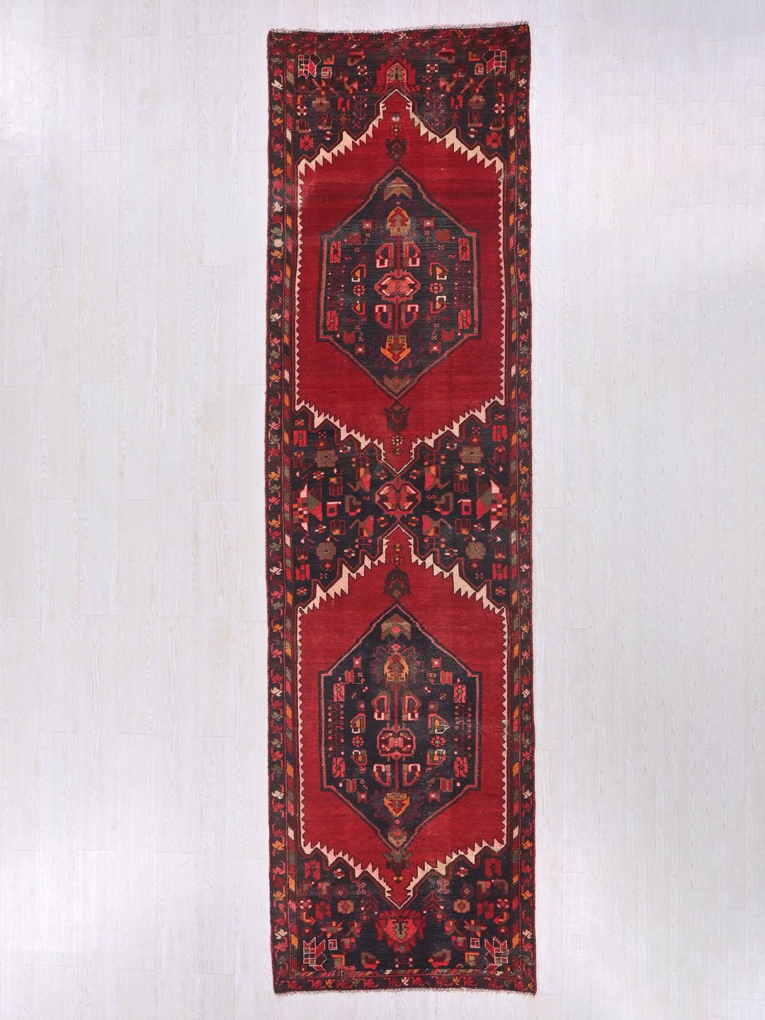 3' 3" x 12' 0"