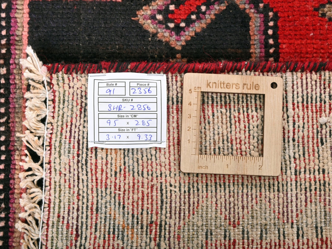 3' 1" x 9' 4"