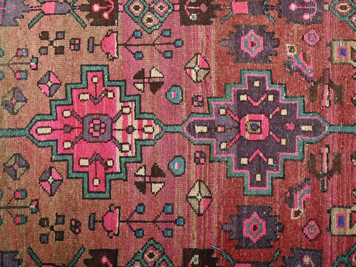 3' 3" x 9' 3"