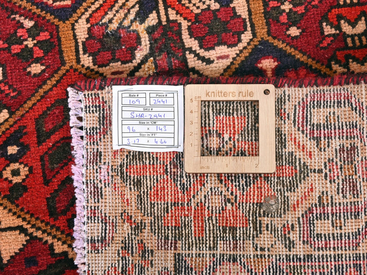 3' 2" x 4' 8"