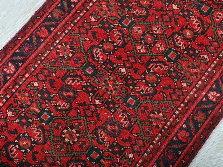 2' 4" x 13' 1"