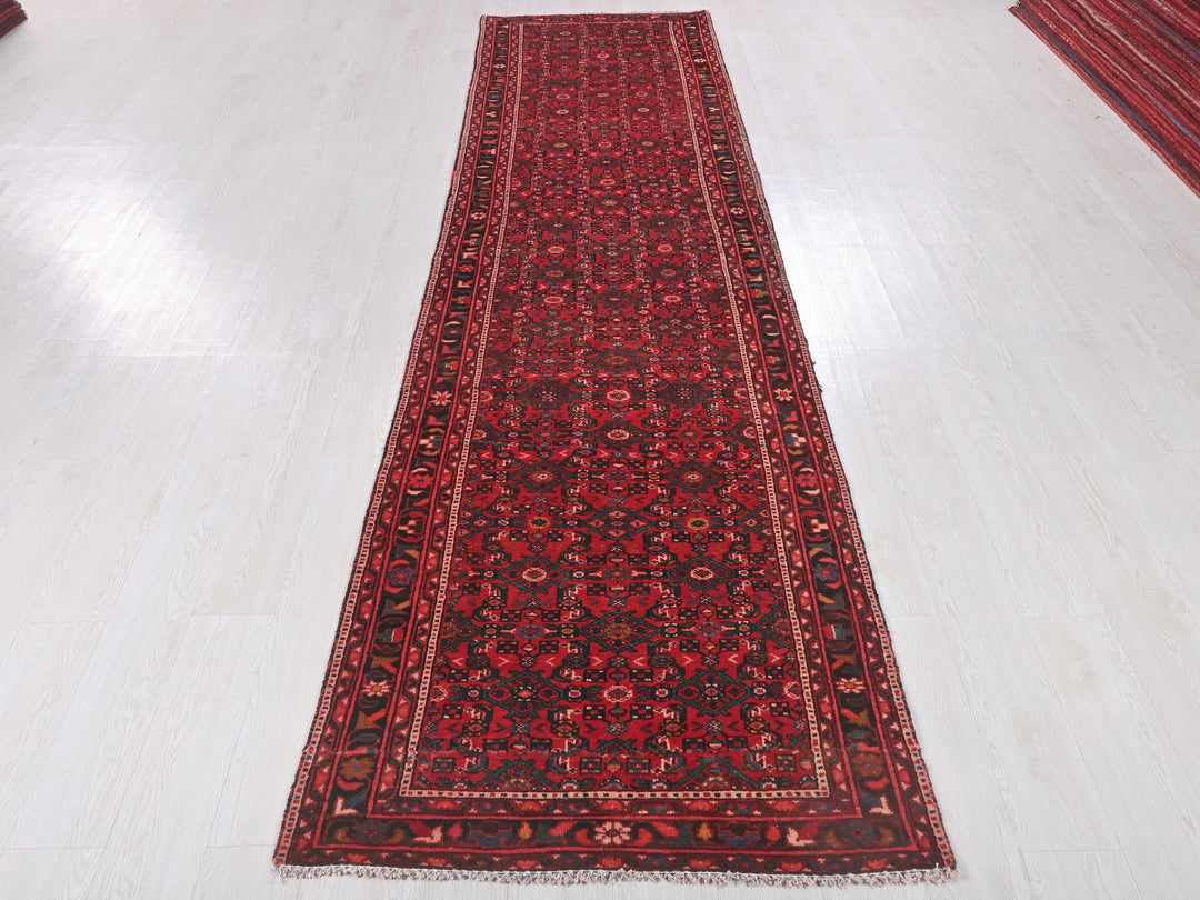 3' 2" x 12' 10"