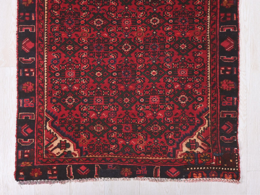 3' 2" x 12' 12"