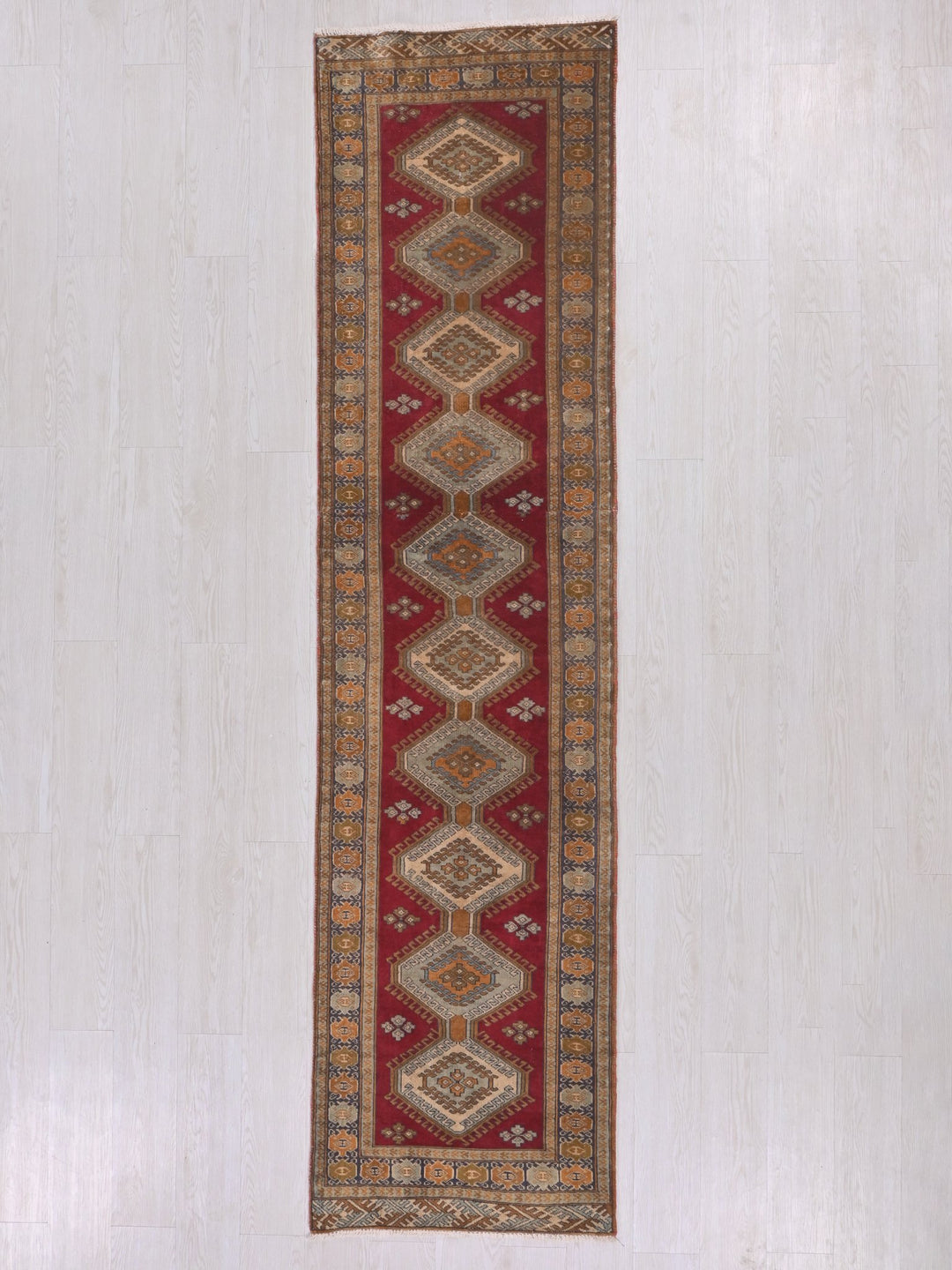 2' 3" x 9' 1"